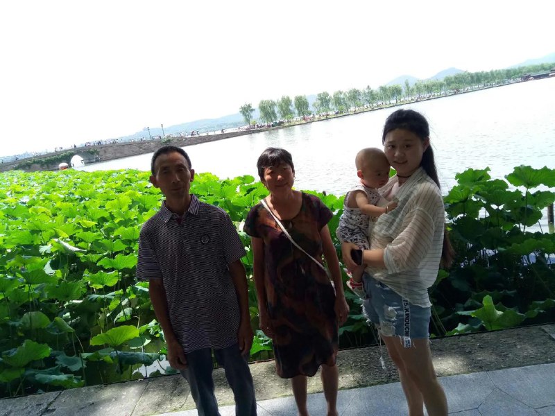 时间过的真快，一晃快十年了！真的好怀恋以前