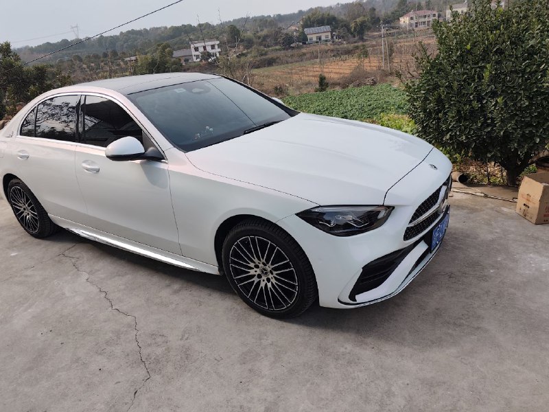 这车颜色贴的我很喜欢，不用备案